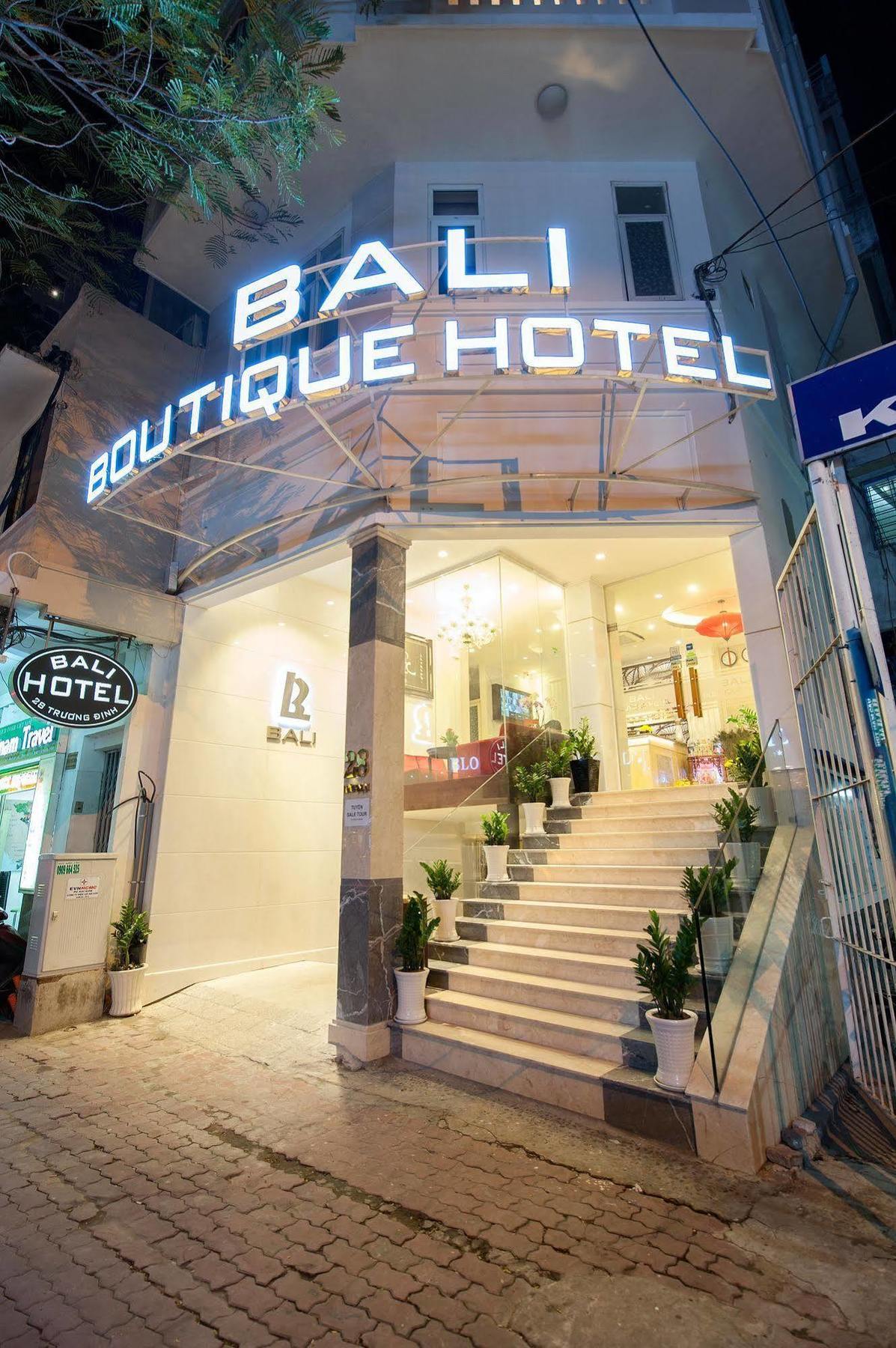 A&A Toronto Hotel Ho Chi Minh City Exterior photo